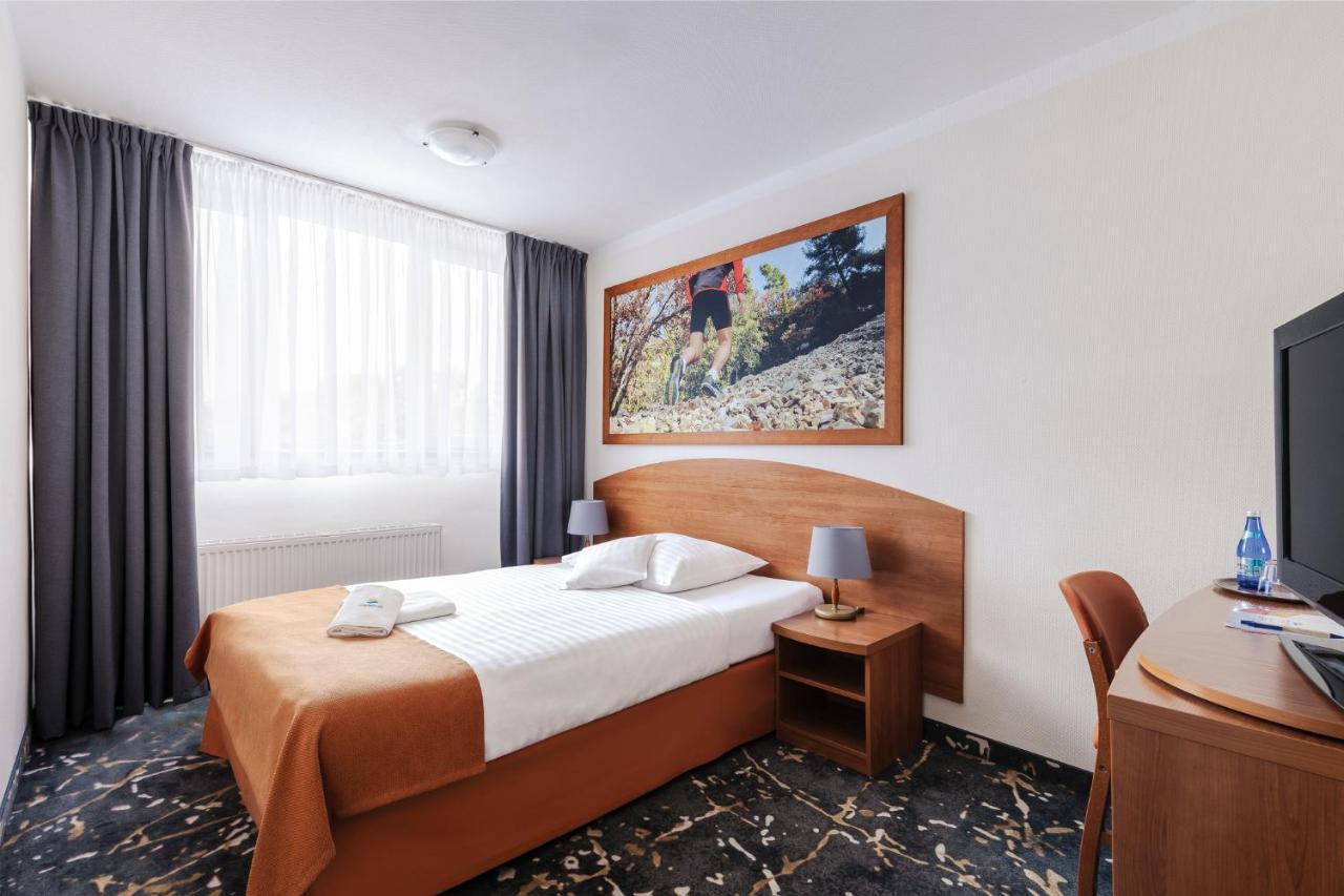 Interferie Aquapark Sport Hotel Malachit Swieradow-Zdroj Exterior photo